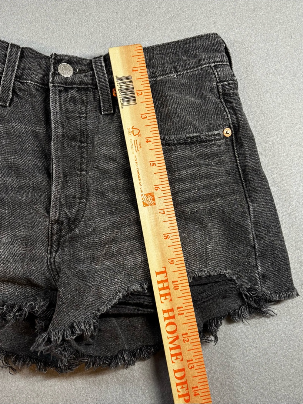 Levi’s 501 Washed Black Denim Cutoff Button Fly Shorts - Picture 5 of 8